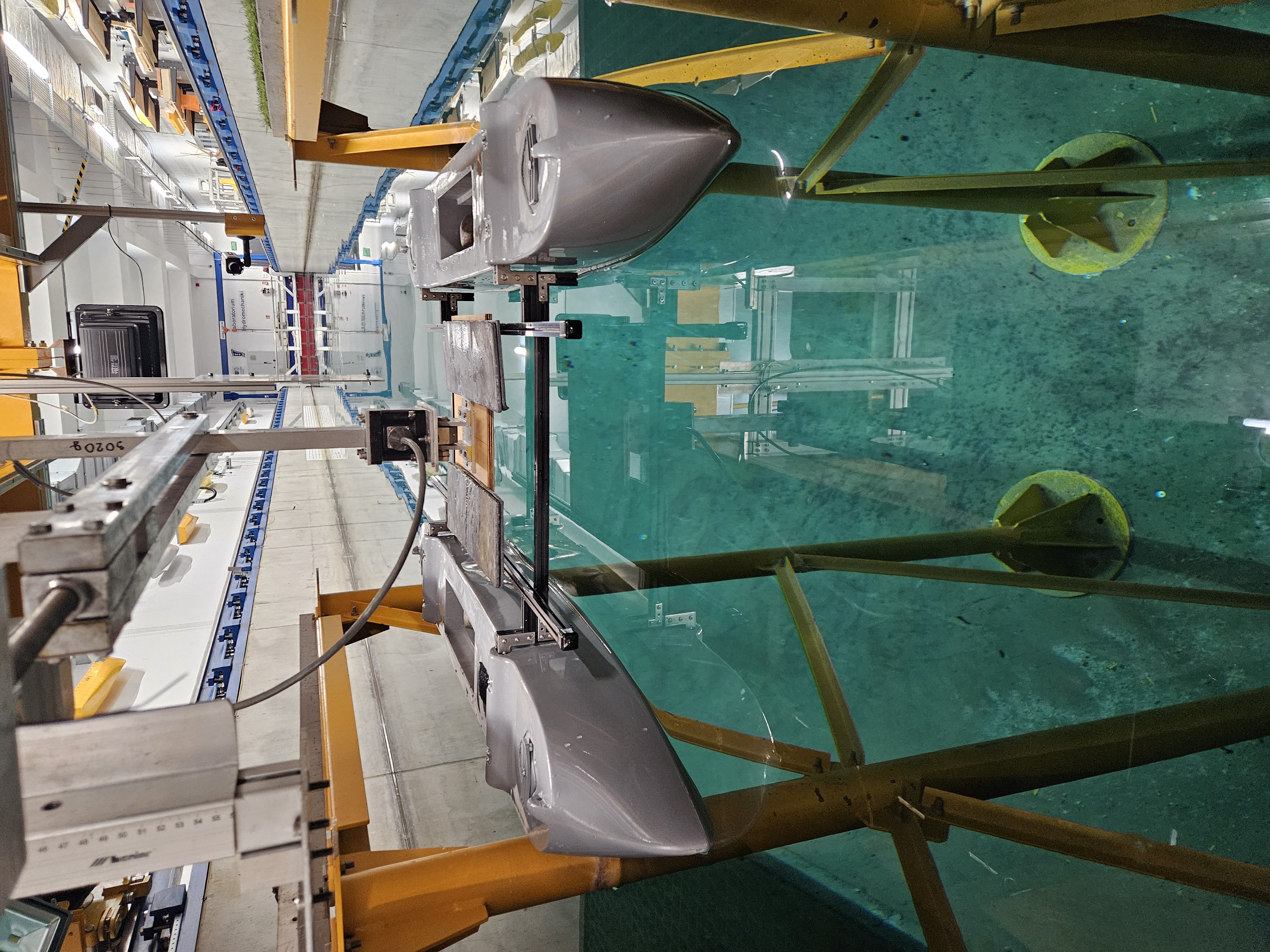 Top view of boat in water